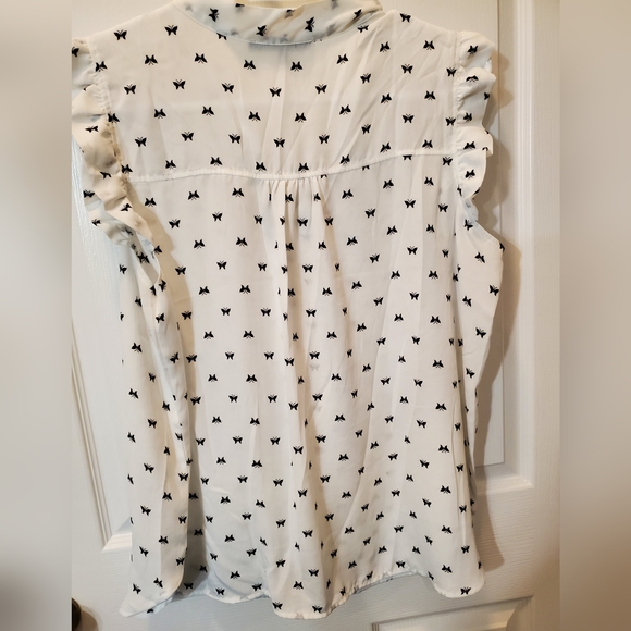 Sleeveless blouse - Picture 3 of 3